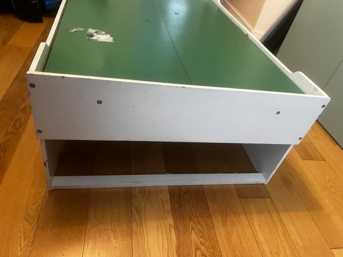 Kids table