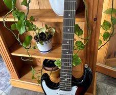 Gear 4 Music 3/4 sized, left-handed strat type guitar