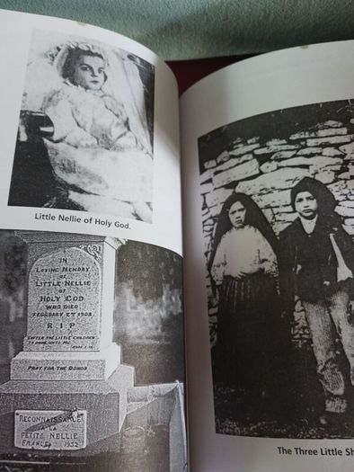 Princesses of the Kingdom/ Jacinta Marto & Nellie Organ / 2001