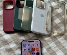 iPhone 15 Pro Pristine Condition Unlocked, Original Receipt box charger