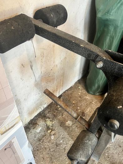Delta Weight Bench, Barbell & 31.6kg Weights