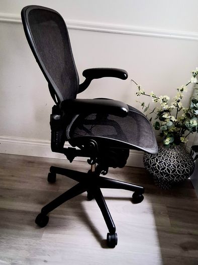 Herman Miller Aeron Size C Ergonomic Chair