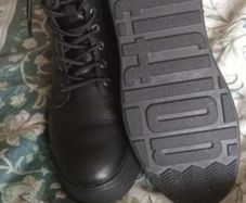 womens boots FitFlop black