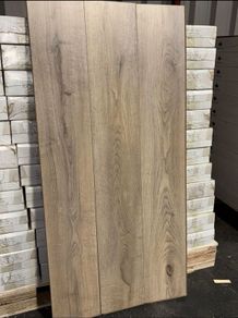 Brand new laminated flooring with delivery