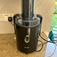 Phillips Juicer HR1858