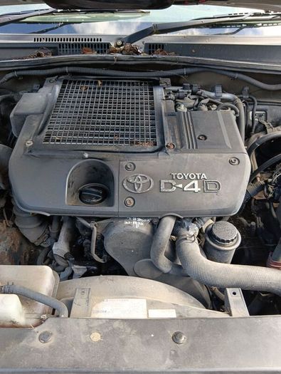 Breaking Toyota land cruiser 2005 diesel