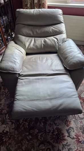 3+1+1 Premium Electric Reclining Leather Suite
