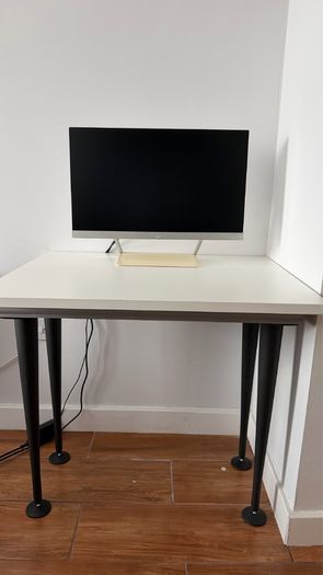 Office desk + monitor