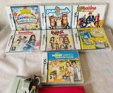 Pink Nintendo DSi