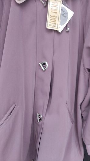A Vicky Smith Coat Size 24 New With Tags
