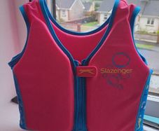 kids life vest