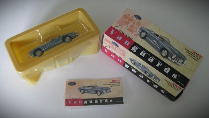 Diecast Model Mercedes-Benz 300SL (W198) - Collectable Vanguards 1:43