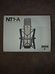 RODE NT1-A Studio Package + WS2 Foam Filter