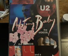 U2 - Achtung Baby  Zoo TV    VHS