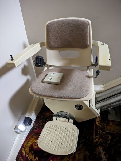 Acorn Superglide 120 stairlift (for parts or repair)