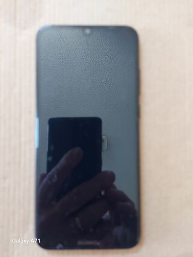 6 Mobile Phones for parts or repair, not powering on