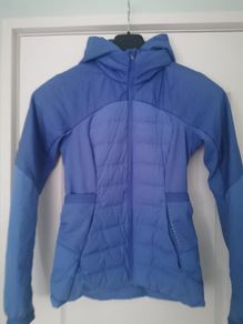 Lululemon Down for It All, size 6