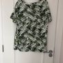 Ladies Top size 18-20 brand new Image 3