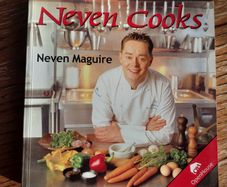 Book, Neven Cooks