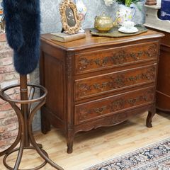 Antique French Oak Commode/Chest of Drawers