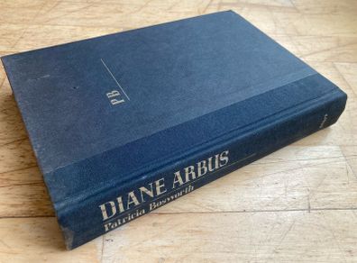 Diane Arbus - A Biography