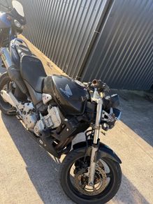 Hornet 600 breaking