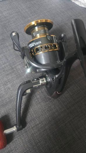 Fishing reel