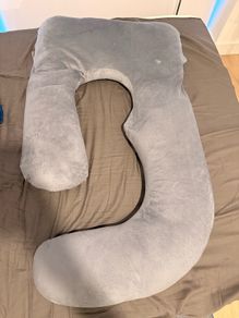 pregnancy pillow