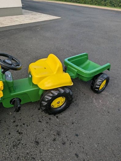 Rally Toys John Deere pedal tractor
