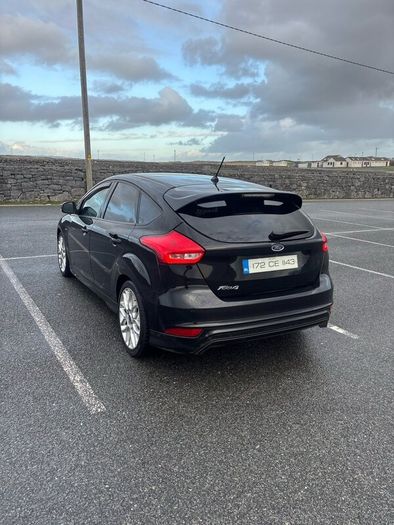 2017 Ford Focus ST-Line