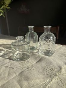 Bud vases