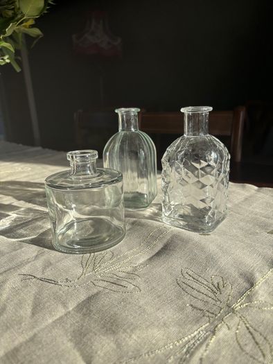 Bud vases