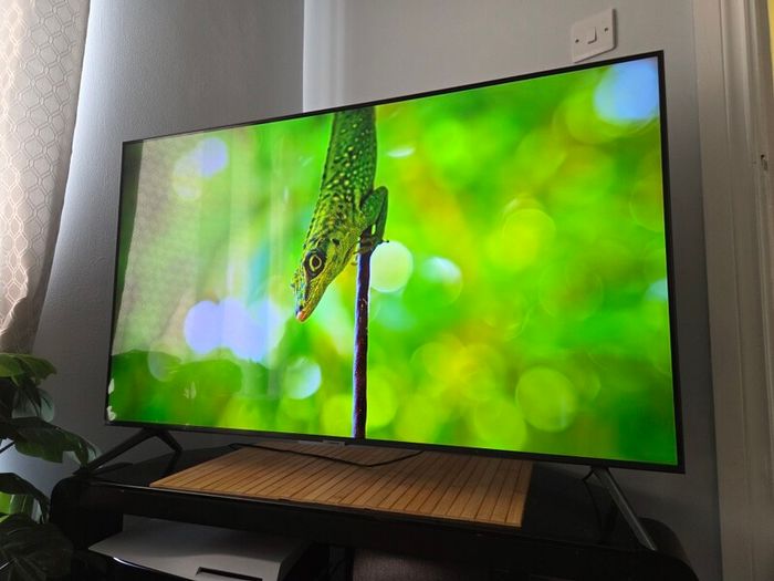 Samsung AU7100 50-inch Crystal UHD