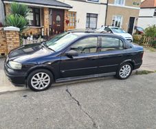 2004 Opel Astra. No offers.