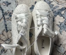 Girls footwear