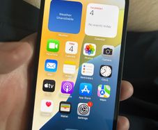 iPhone 13 128gb sim free