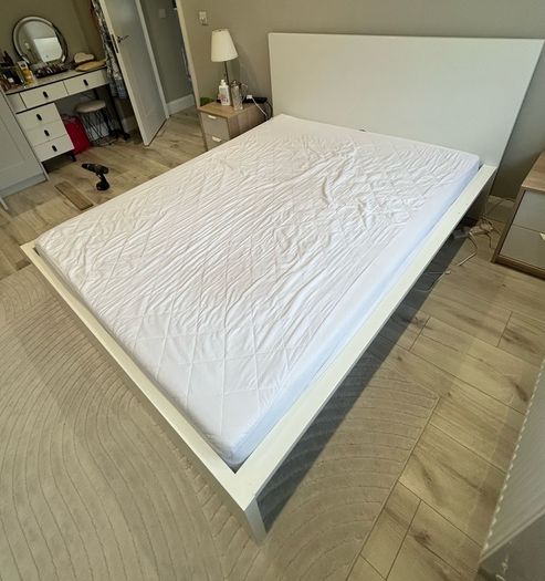 king size bed