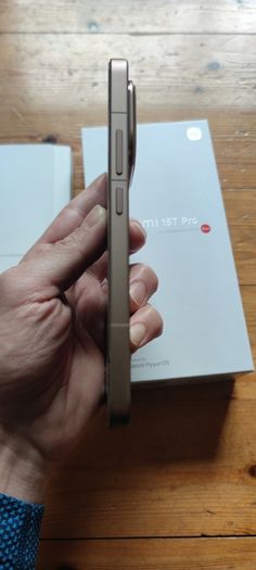Xiaomi 15 T Pro Mocha Gold
