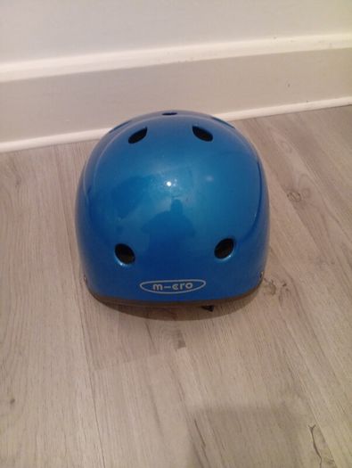 Quality Universal Helmet M-Size 2months old