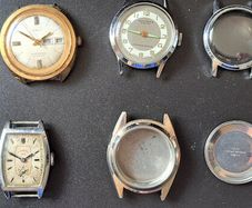 Lot of 7 non- working wristwatches