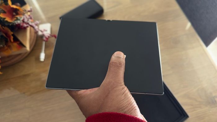 Samsung z fold 8 512 gm