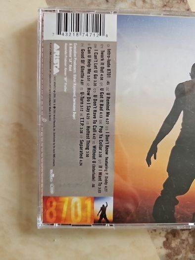 Usher CD - 8701