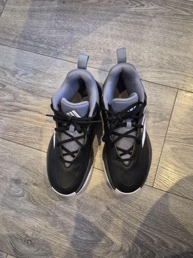 basketball shoes