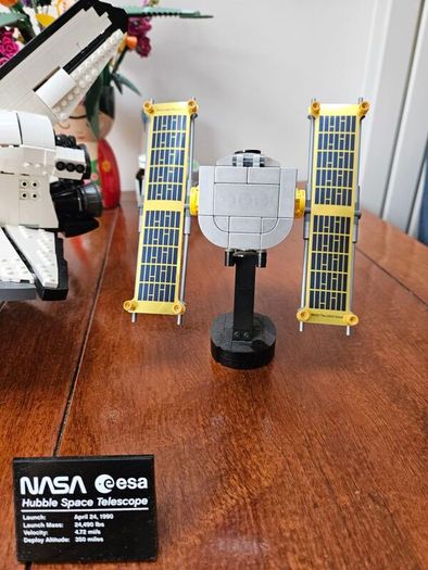 LEGO Icons NASA Space Shuttle Discovery Retired Product