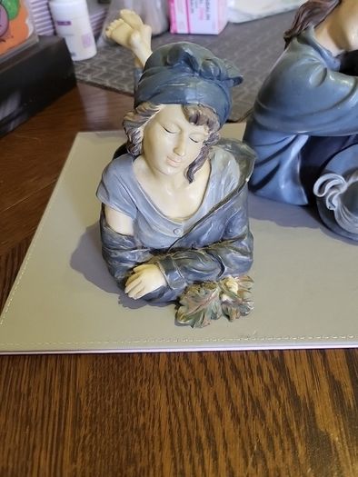Figurines ceramic