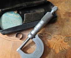Moore & Wright 961B 0-1" micrometer