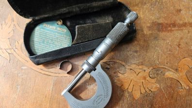 Moore & Wright 961B 0-1" micrometer