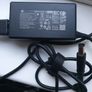 HP docking station and charger Image 4