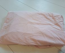 Fitted bed sheet