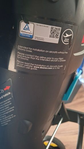 Doona carseat and Isofix Base